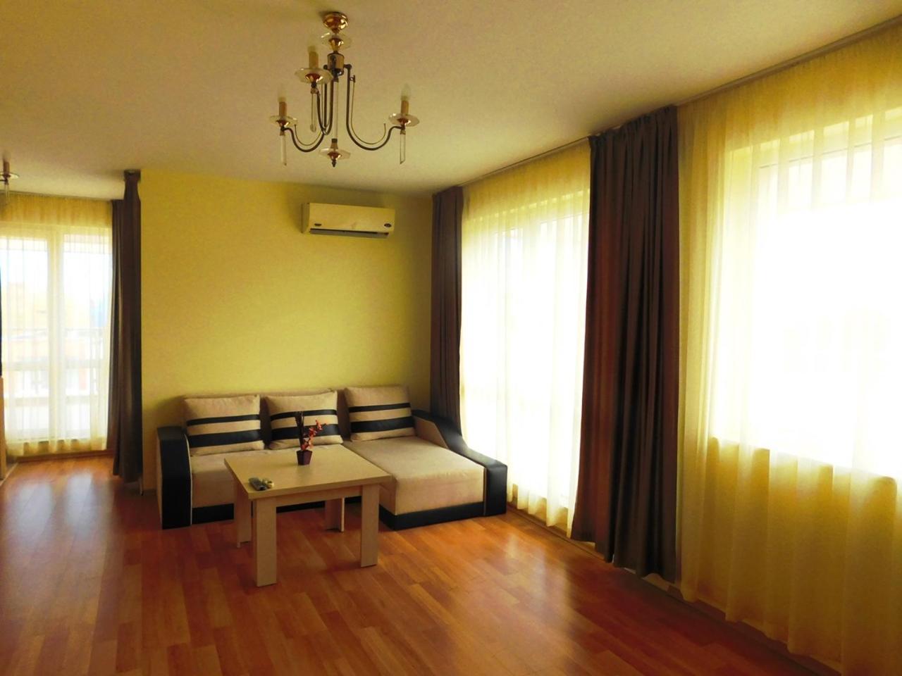 Darius Hstl Hotel